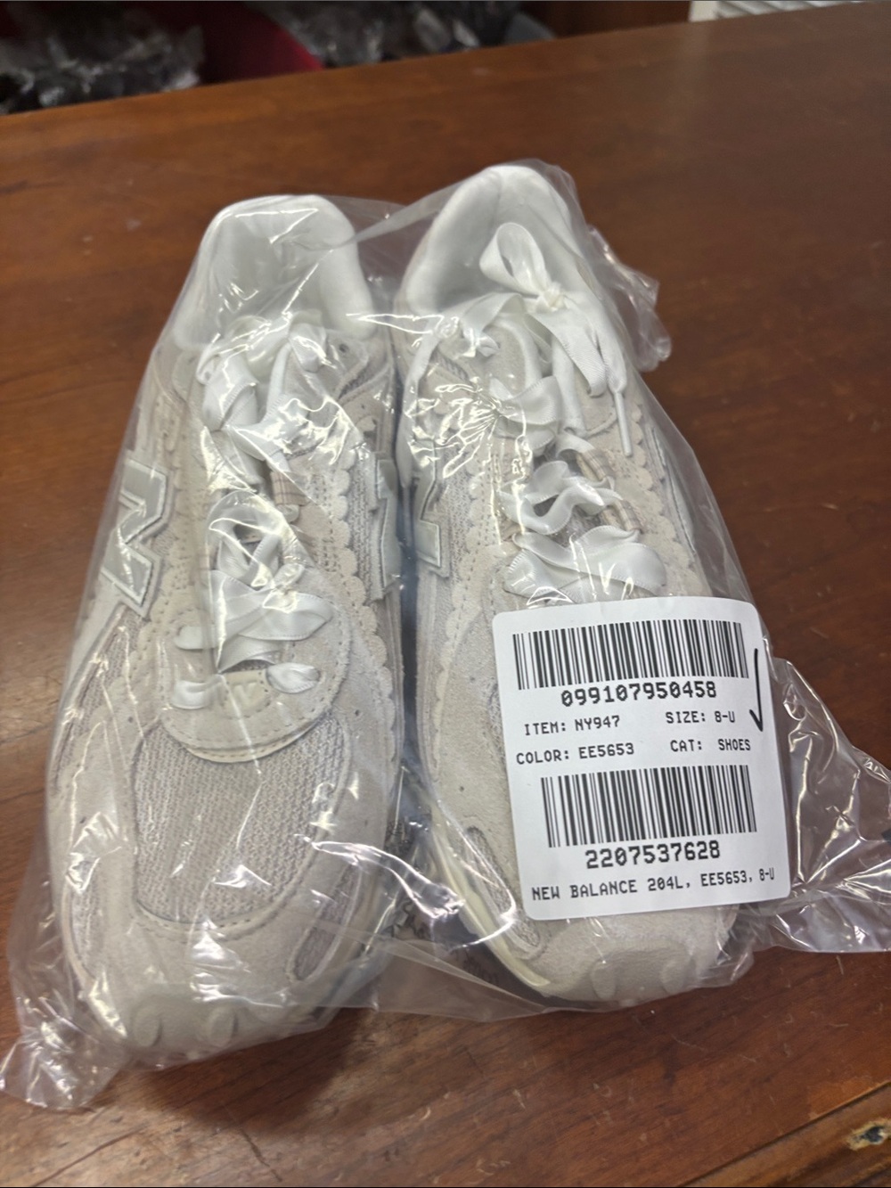 Madewell New Balance® 204L Sneakers NY947 - Picture 2 of 4